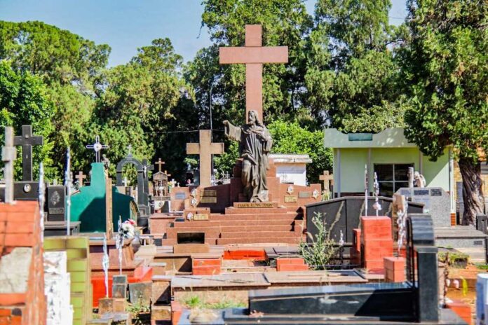 Cemitério mais antigo de Campo Grande, Santo Antônio guarda túmulos de personalidades históricas