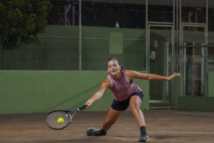 Família de tenista de Dourados organiza torneio para pagar viagem de competição (vídeo)