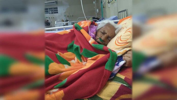 Internada na UPA, idosa com insuficiência pulmonar espera há 11 dias vaga em hospital