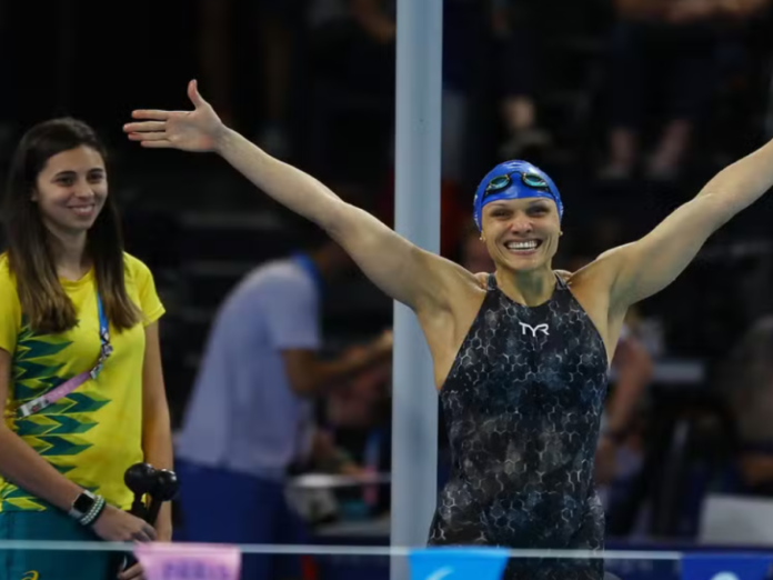 Mais um ouro! Carol Santiago ganha nos 100m costas nas Paralimpíadas 2024