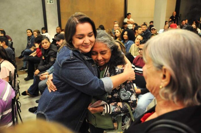 Adriane propõe cuidado e respeito a idosos e cita moradia e saúde em Campo Grande