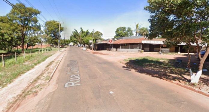 Bêbado arruma confusão e agride segurança em tabacaria no Nova Lima