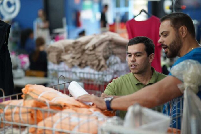 Beto Pereira propõe melhorias do Polo Oeste com asfalto, vaga de creche e novas empresas