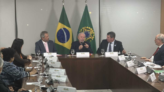 MS assina contrato com BNDES e investirá R$ 2,3 bi na infraestrutura do Estado