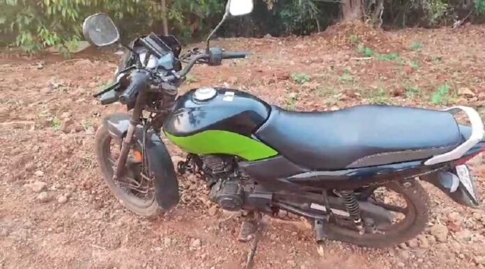 Motocicleta roubada é encontrada abandonada em mata no Ramez Tebet (vídeo)