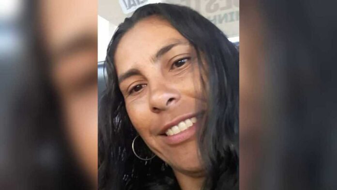 Namoro com traficante mudou comportamento de Elisângela: 'faltava serviço e deixava filha pequena'