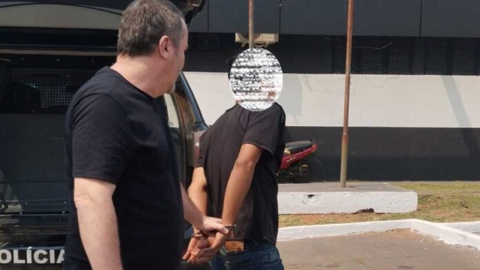Suspeito de abusar sexualmente de menor de idade é preso Suspeito de abusar sexualmente de menor de idade é preso em Coronel Sapucaia