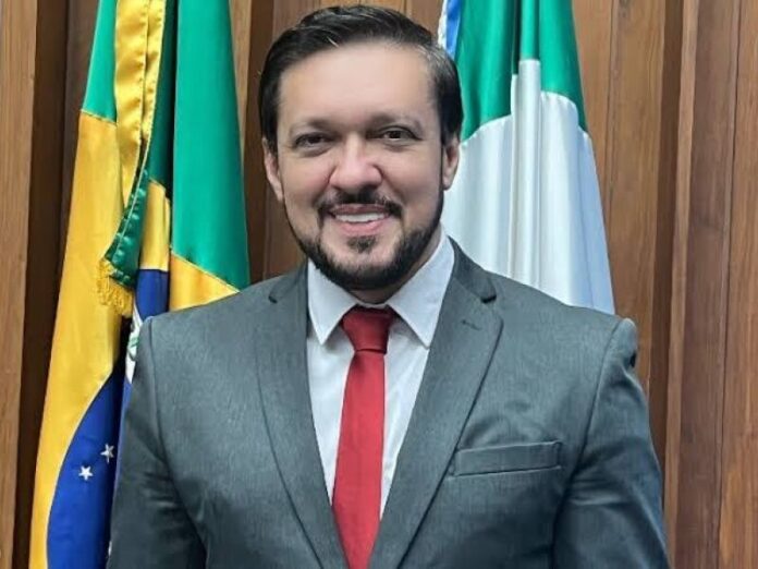 TRE vê como legal saída de Lucas de Lima do PDT