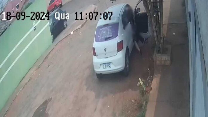 Tarado nas ruas: câmera flagra homem se masturbando no Jardim Manaíra