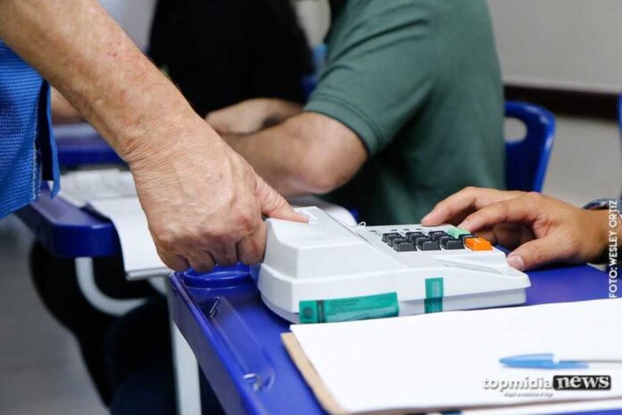 Abstenção cresce e quase 29% dos eleitores não comparecem às urnas em Campo Grande