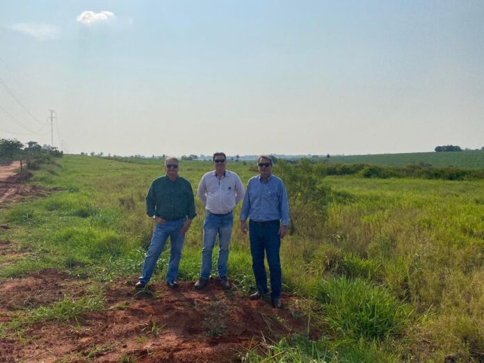 Cultivo de cana de açúcar com alta tecnologia é apresentada a equipe da Semadesc em Ivinhema