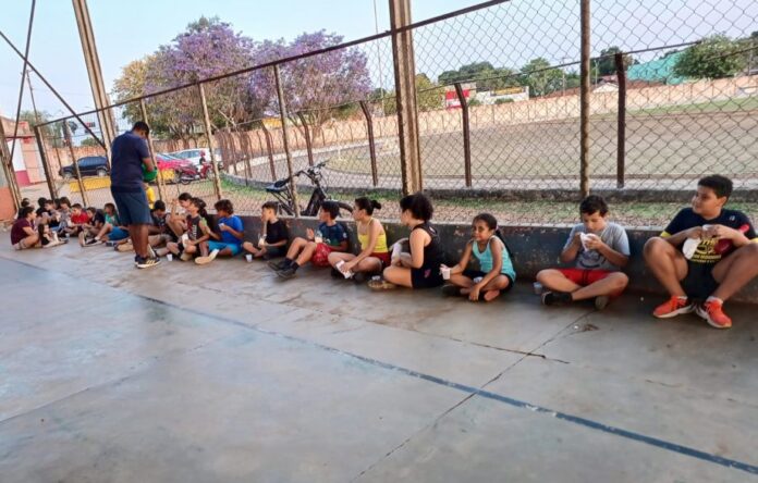 Equipe de Atletismo promoveu comemoração do Dia das Crianças