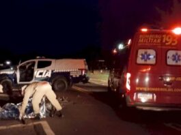 Motociclista morre após bater de frente com carro em Vicentina