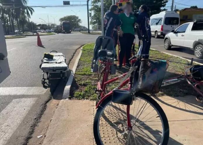 Motorista foge após acertar mãe e criança, mas deixa contato em Três Lagoas