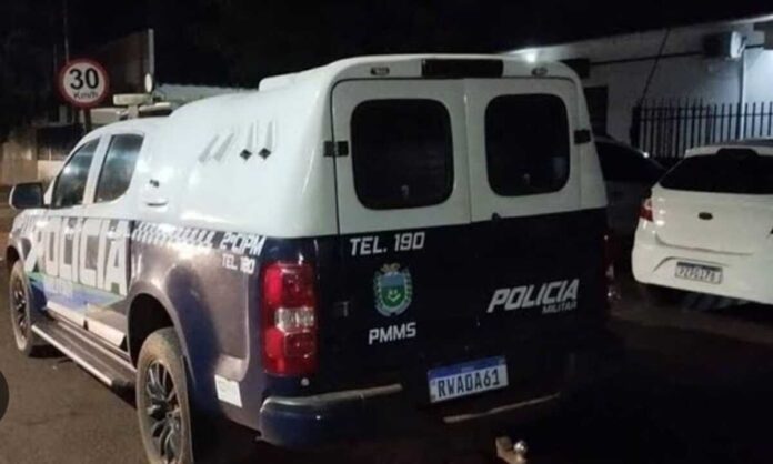 Mulher destrói moto, esfaqueia ex-marido e ainda tenta golpear atual em Rio Brilhante