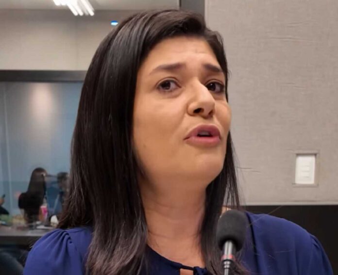 Rose diz que maioria rejeitou Adriane e mira eleitores de 'derrotados' no 2º turno