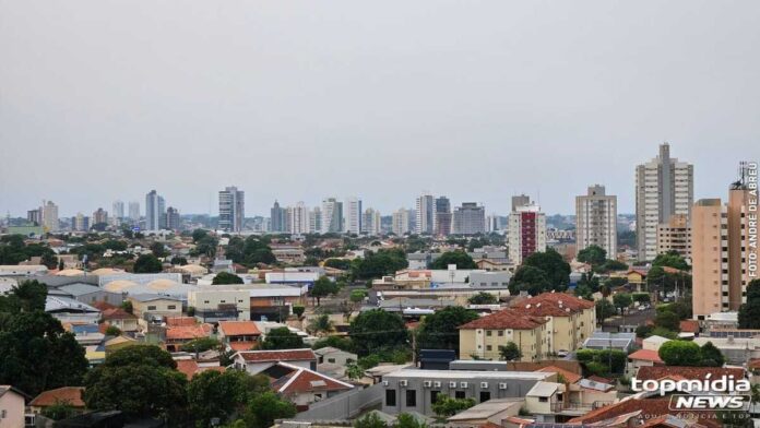 Sextou com chuva! Feriado será marcado por tempestades em algumas regiões de MS
