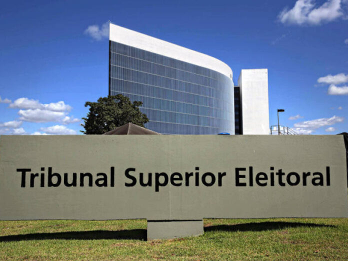 TSE recebeu 1.290 denúncias de propaganda irregular no 2º turno