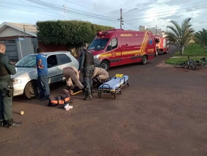 Adolescente fica ferida ao tentar atravessar rua em Chapadão do Sul