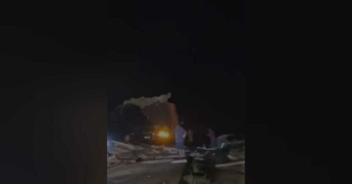Bombeiros são acionados para atender acidente com carretas na BR-163 (vídeo)