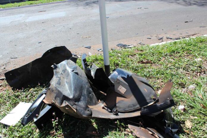 Câmera flagra batida e rastro de destruição de acidente na Gunter Hans (vídeo)