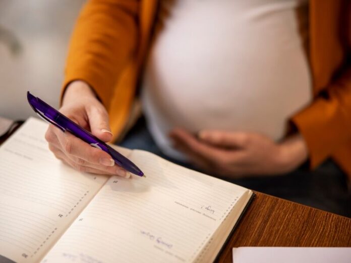 Comissão da Câmara adia votação da PEC que proíbe o aborto legal