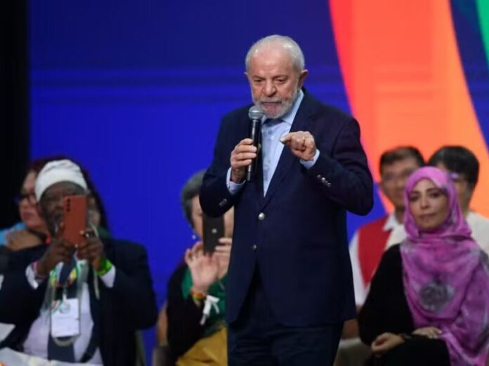 Lula reclama de financiamento às ações climáticas: dinheiro não chega aos pobres