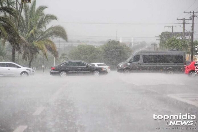 MS está sob alerta de tempestades e ventania de até 100 km/h