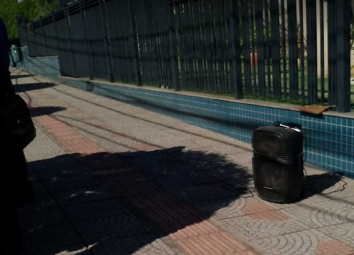 Mulher chama servidor do Fórum de 'boiola' e que odeia 'gente como ele' em Campo Grande