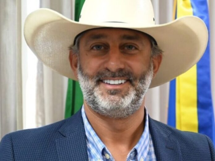 Prefeito de Ivinhema vira réu acusado de se promover em eventos públicos