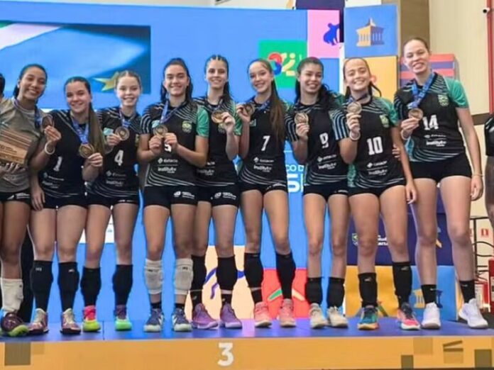 Seleção Feminina de Vôlei do Estado conquista bronze nos Jogos da Juventude