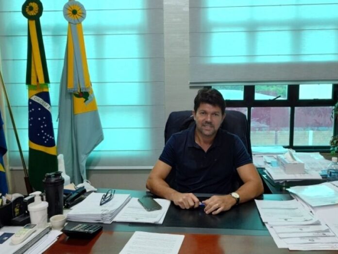TRE-MS confirma condenação de prefeito de Costa Rica por propaganda antecipada