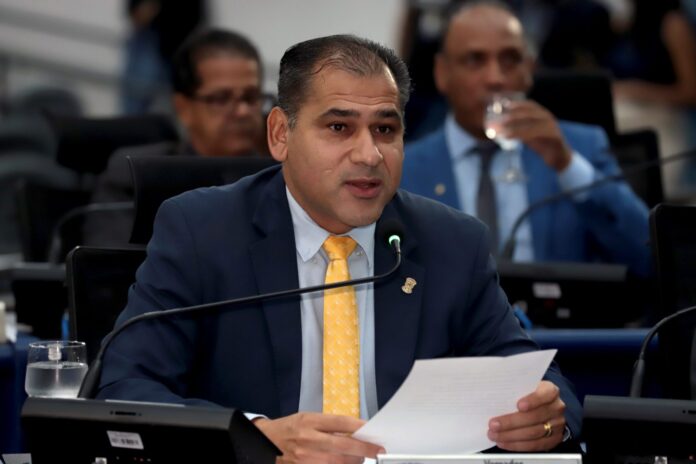 Vereador Betinho solicita melhorias em infraestrutura e segurança pública em Campo Grande