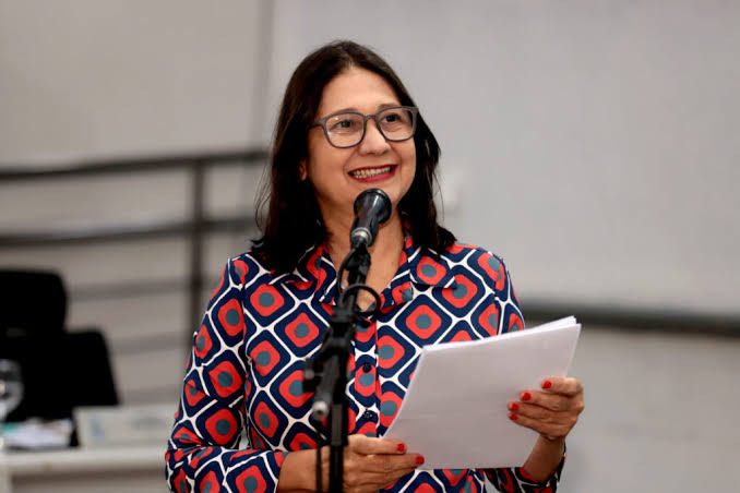 Vereadora Luiza Ribeiro apresenta proposta para reduzir jornada de trabalho dos servidores municipais de Campo Grande