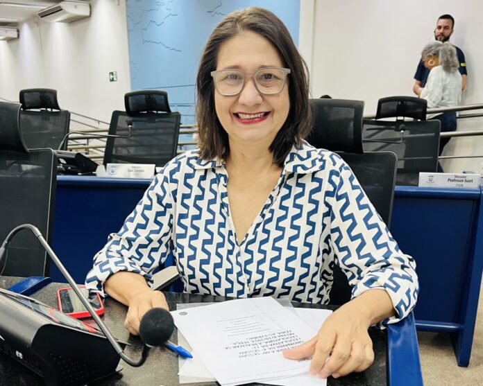 Vereadora Luiza Ribeiro requer informações e o cancelamento de contrato de R$ 1,5 milhão para evento contratado pela prefeitura