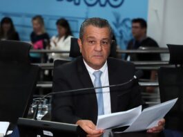 Vereador Delei Pinheiro solicita limpeza e retirada de entulho em terreno no Conjunto Aero Rancho