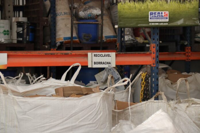 Semadesc conhece programa de reciclagem da Real H que já retirou mais de 1,5 mil toneladas de resíduos do meio ambiente