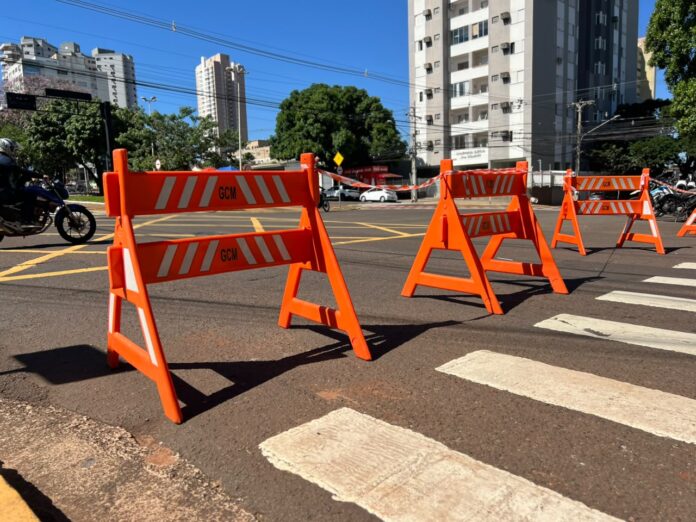 Obras de saneamento e drenagem provocam interdições temporárias